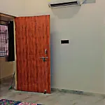 Mahadev Homestay Near Ram Mandir And Saryu Ghat
