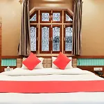 Oyo 26781 Hotel Raghupati