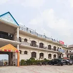 Oyo 29858 Hotel Arvind Palace
