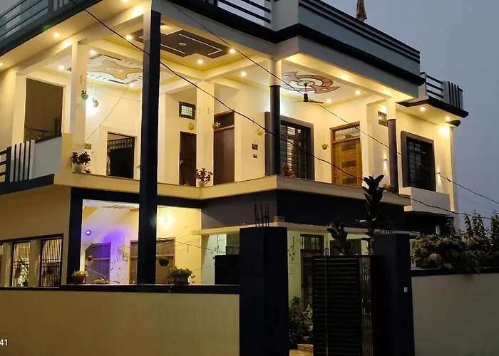 Ashray Inn Ayodhyadham