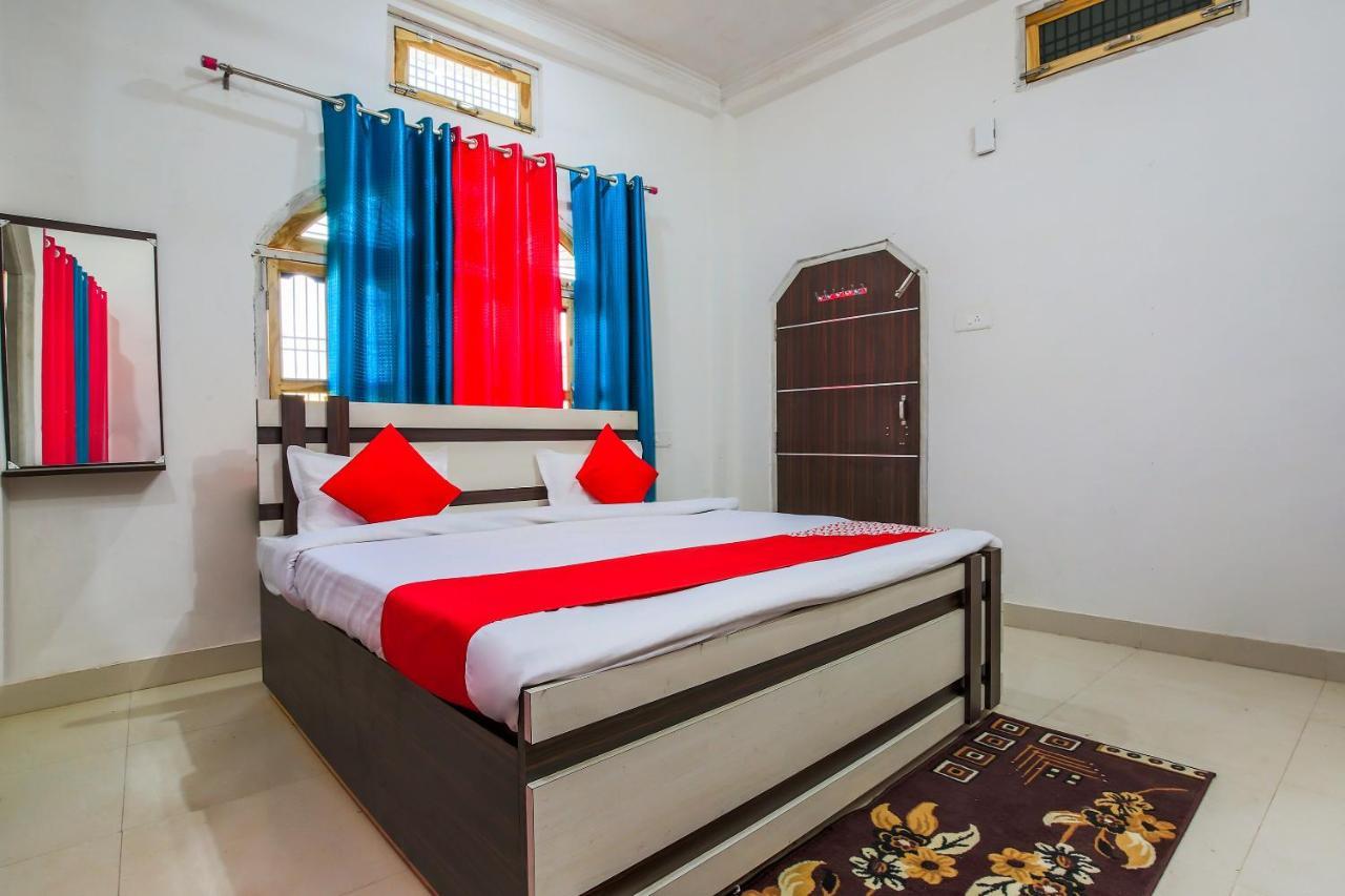 Oyo 37103 Maa Vaishno Hotel Ayodhya