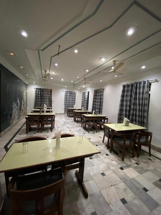 Hotel Shri Ram Ayodhya
