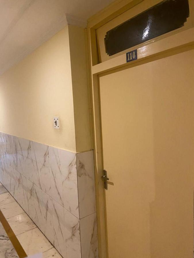 Shri Ram Hotel