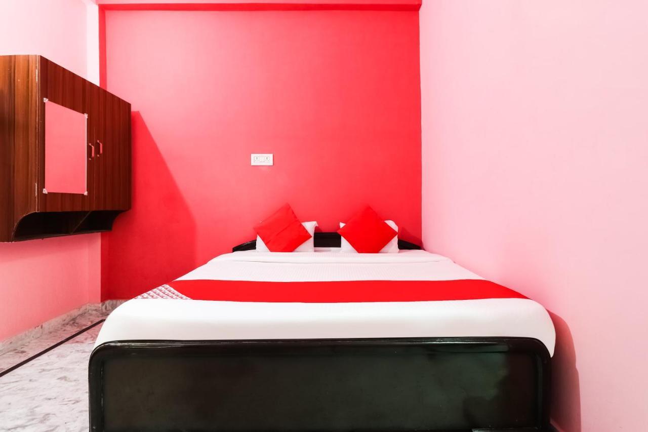 Hotel Oyo 41419 Balaji Palace 3*