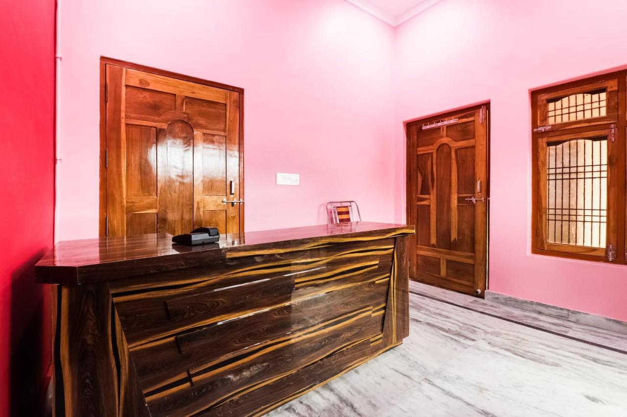 Oyo 41419 Balaji Palace Hotel 3*