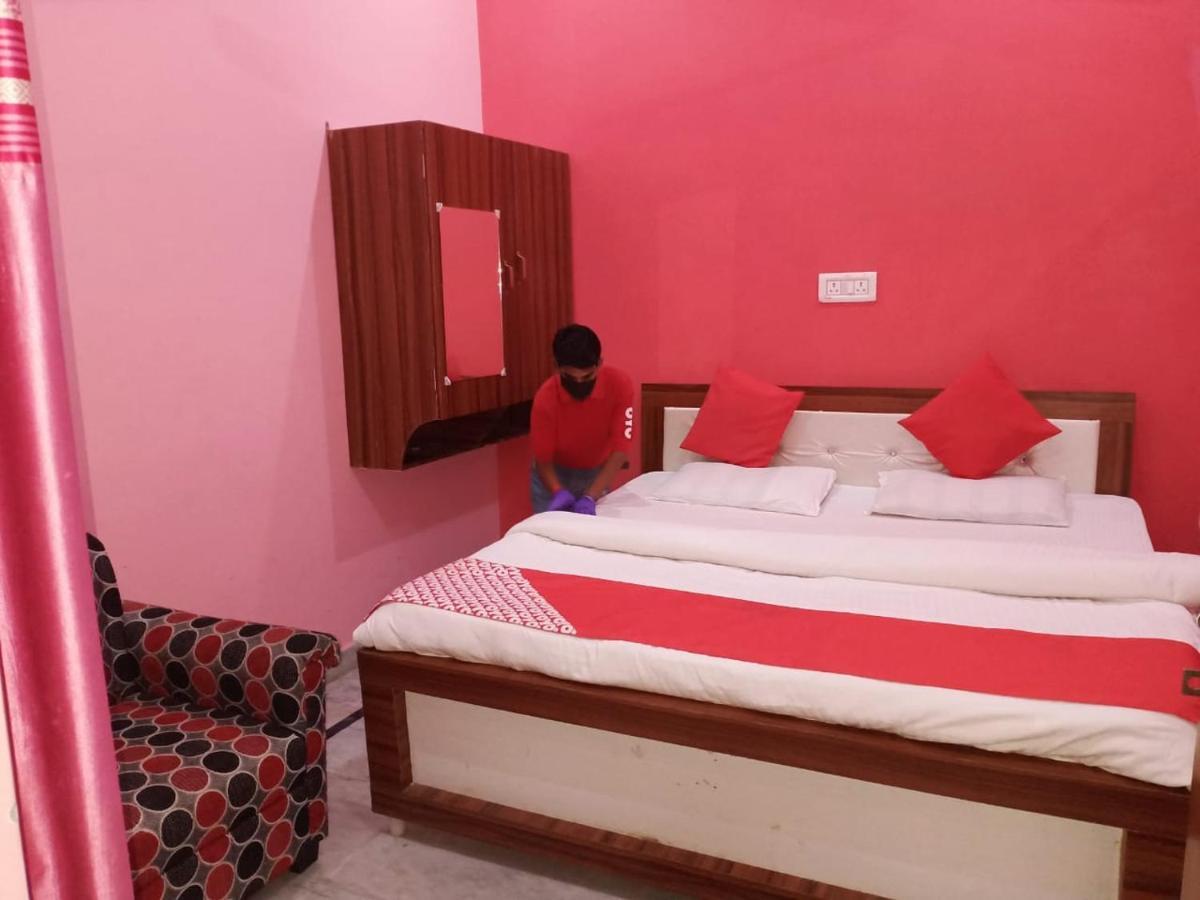 Oyo 41419 Balaji Palace Hotel Ayodhya