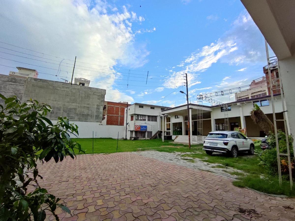 Ld Guest House, 3* Ayodhya