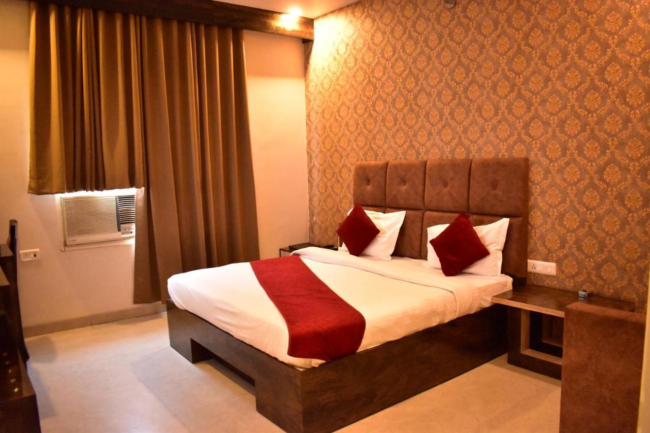 Bedi's Dream Land & Hotel Ayodhya