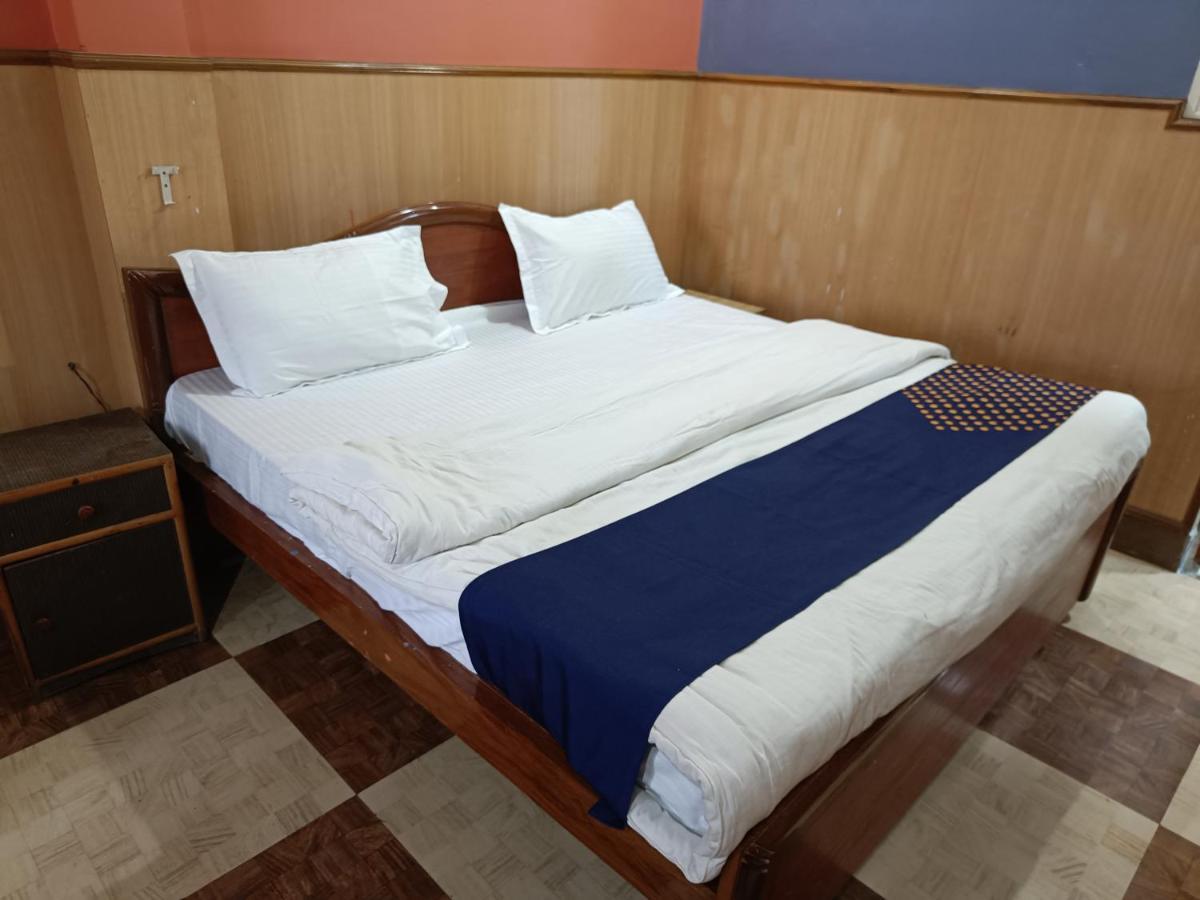 Hotel Ram Mahal Vaidehi Bhawan Ayodhya