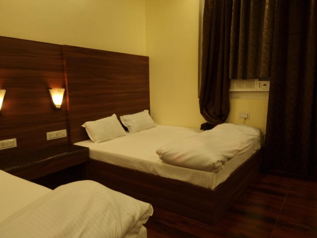 Hotel Rama Residency
