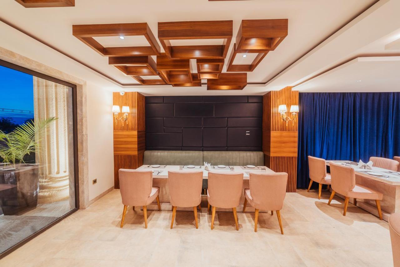 The Ramayana Hotel, Hotel