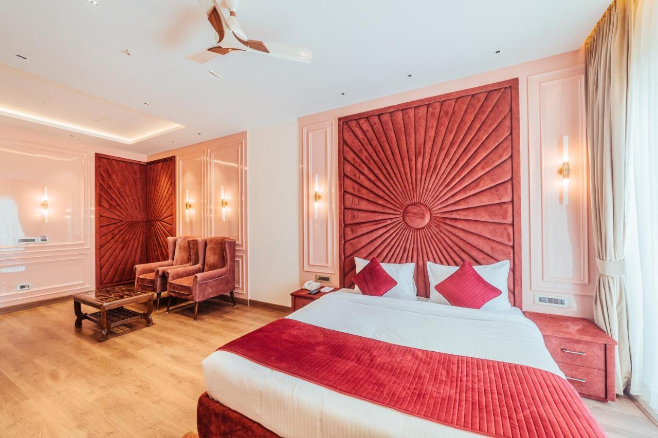 The Ramayana Hotel, 4*