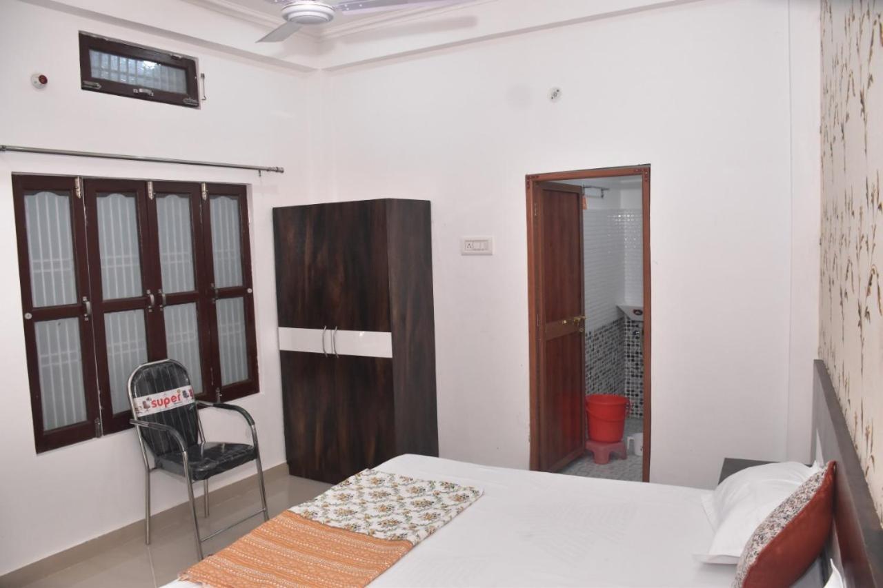Hotel Shree Gorakhnath *
