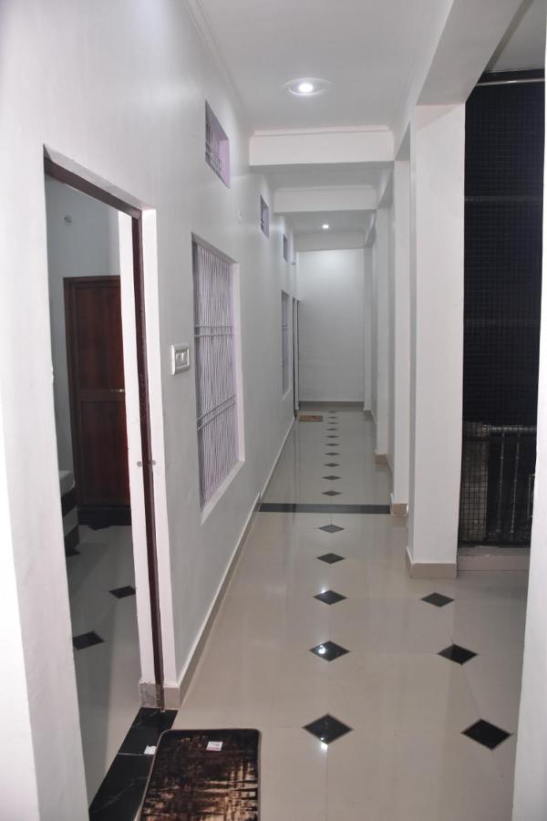 Shree Gorakhnath Hotel
