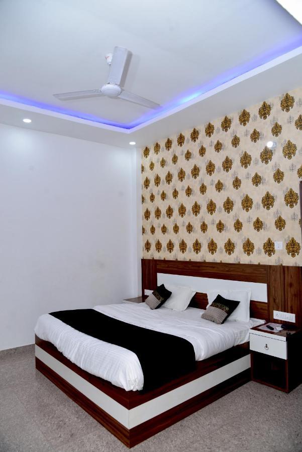 Hotel Ramay Palace 400 Meter From Ram Mandir