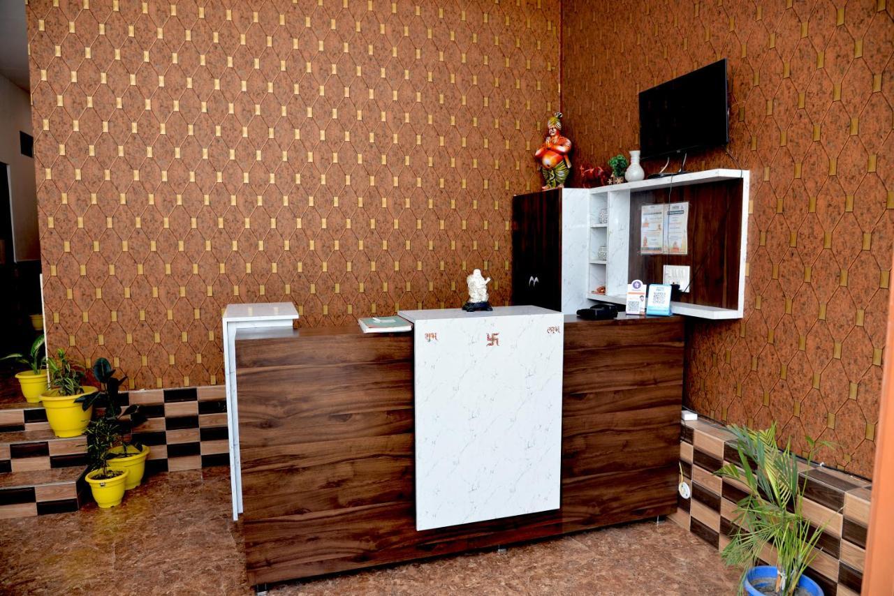 Hotel Ramay Palace 400 Meter From Ram Mandir Ayodhya