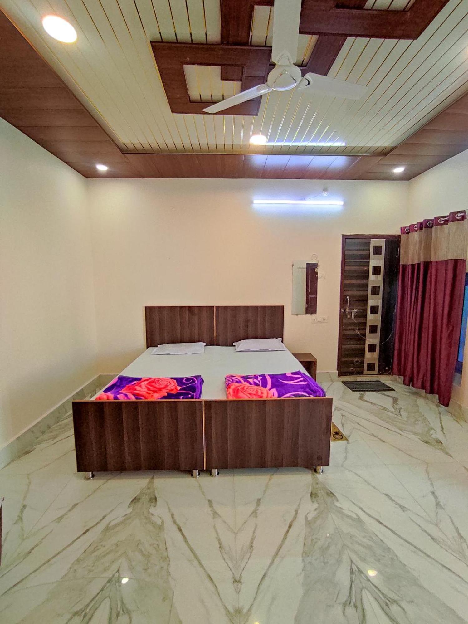 Hotel Ld Guest House, 3*