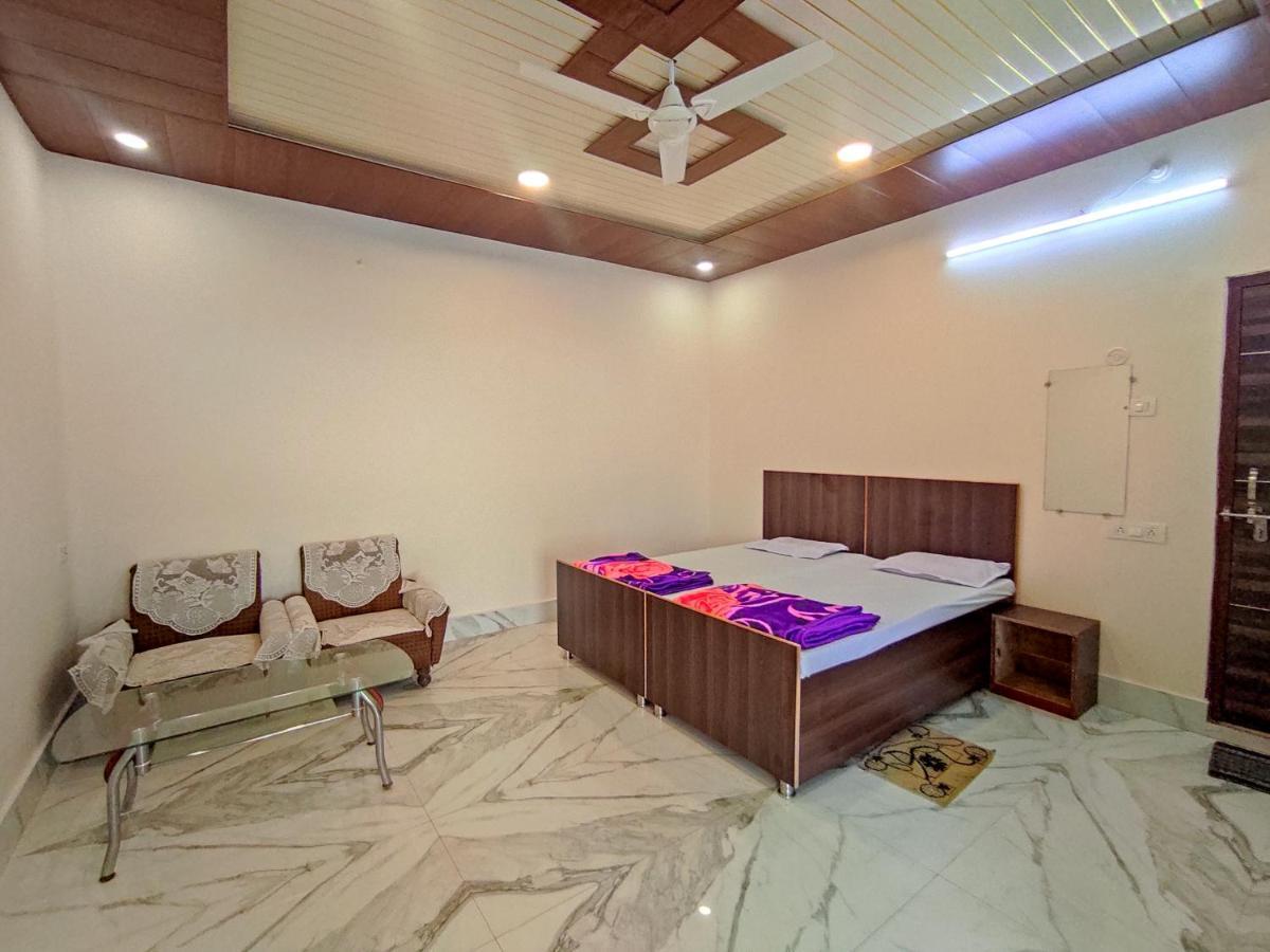 Ld Guest House, 3*
