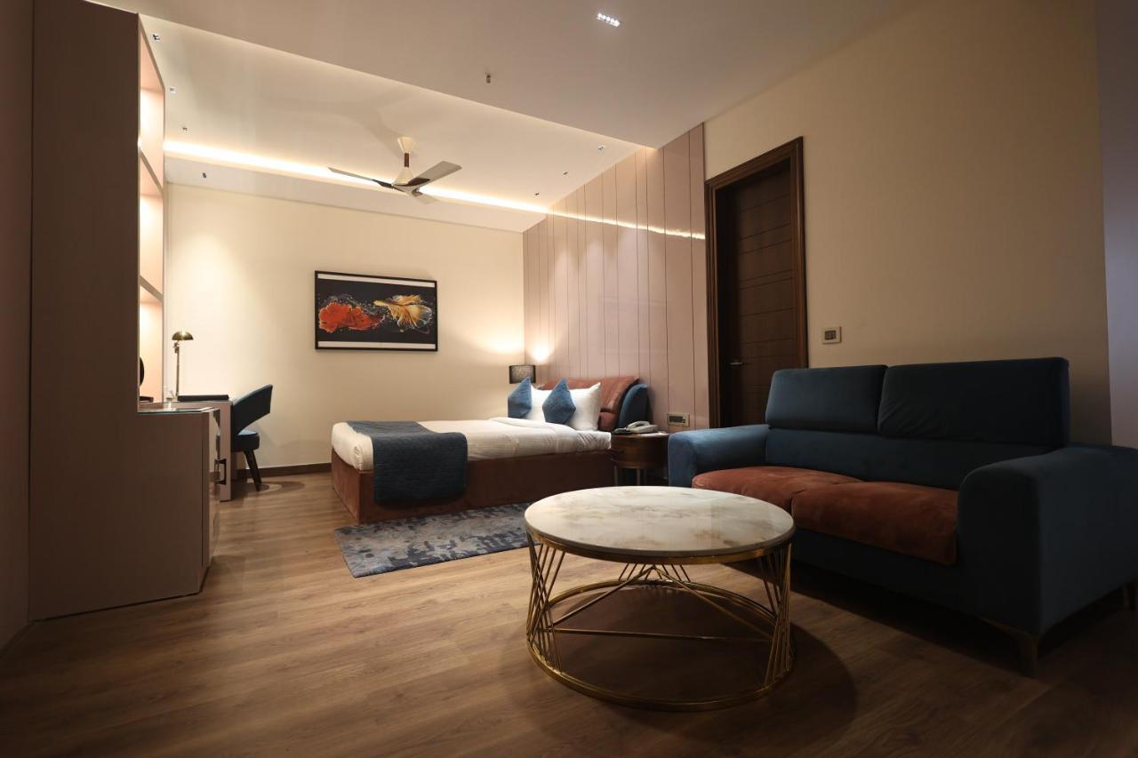 The Ramayana Hotel, Hotel Ayodhya