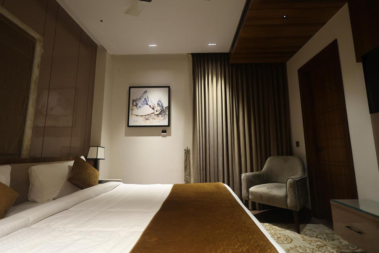 The Ramayana Hotel, 4*
