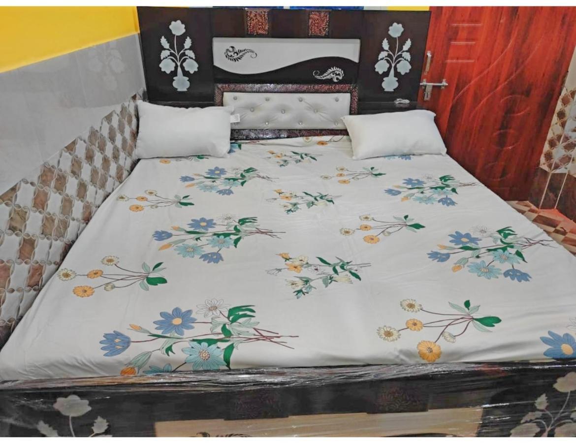 Sahu Rooms, Homestay
