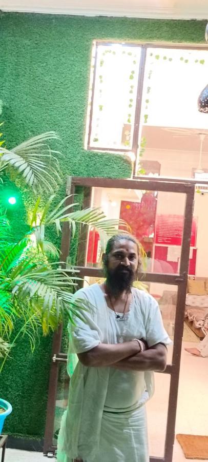 Shree Gorakhnath Hotel