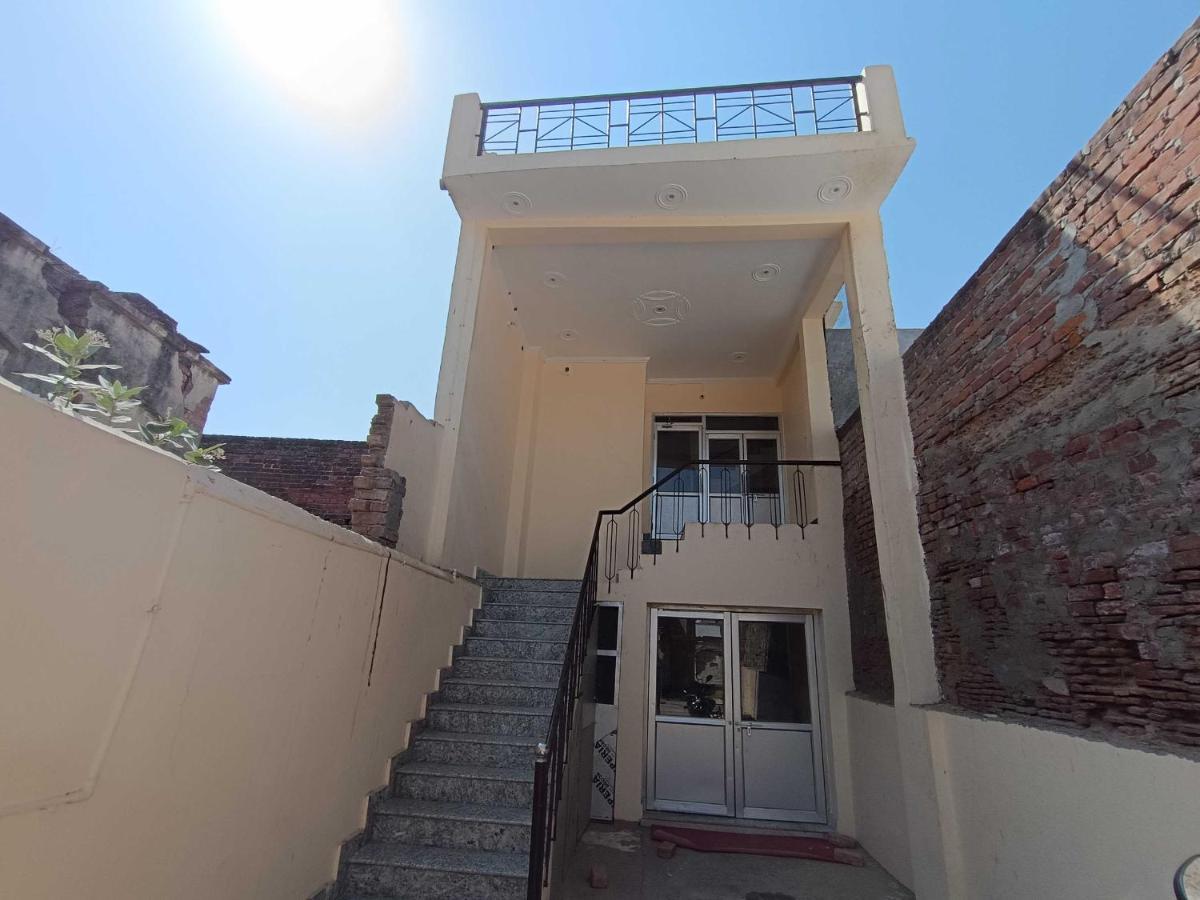 Oyo Chaa Bhaiya Homestay Apartment *