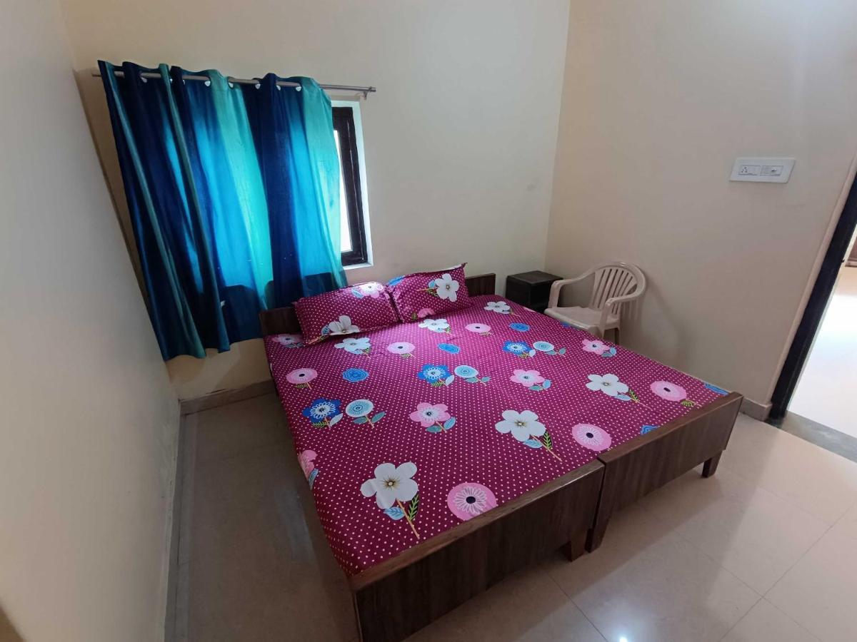 Apartment Oyo Chaa Bhaiya Homestay