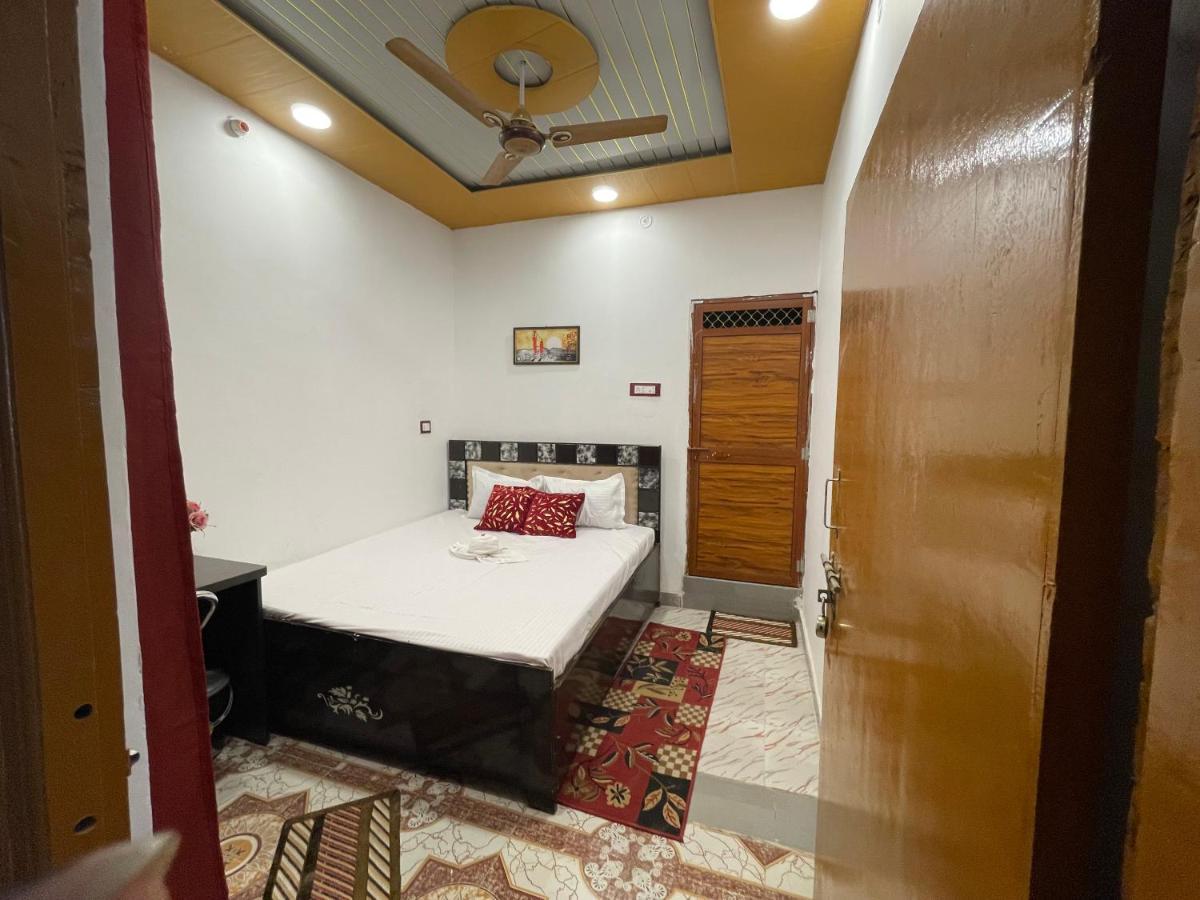 Guest house Govind Atithi Grah *