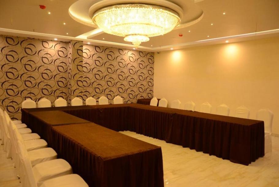 Krishna Palace 3*