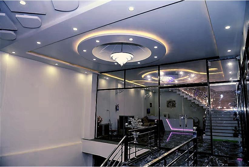Elegance And Banquet Hotel