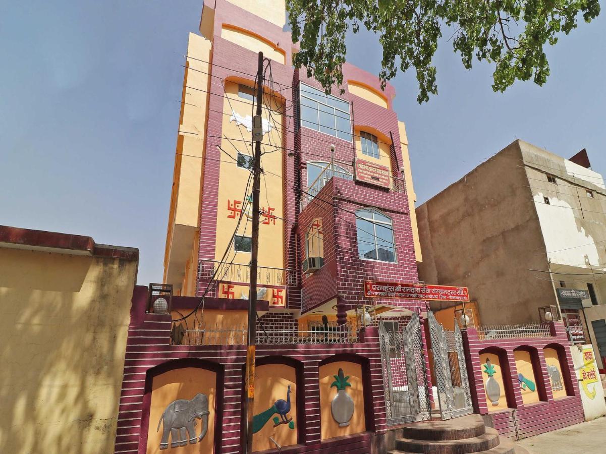 Spot On 38000 Vaidehi Bhawan 3*