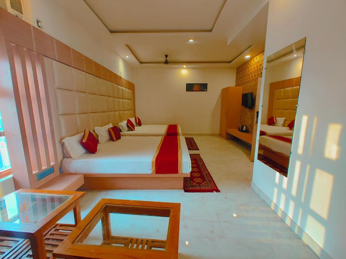 Avadh Sunshine Palace And Hotel