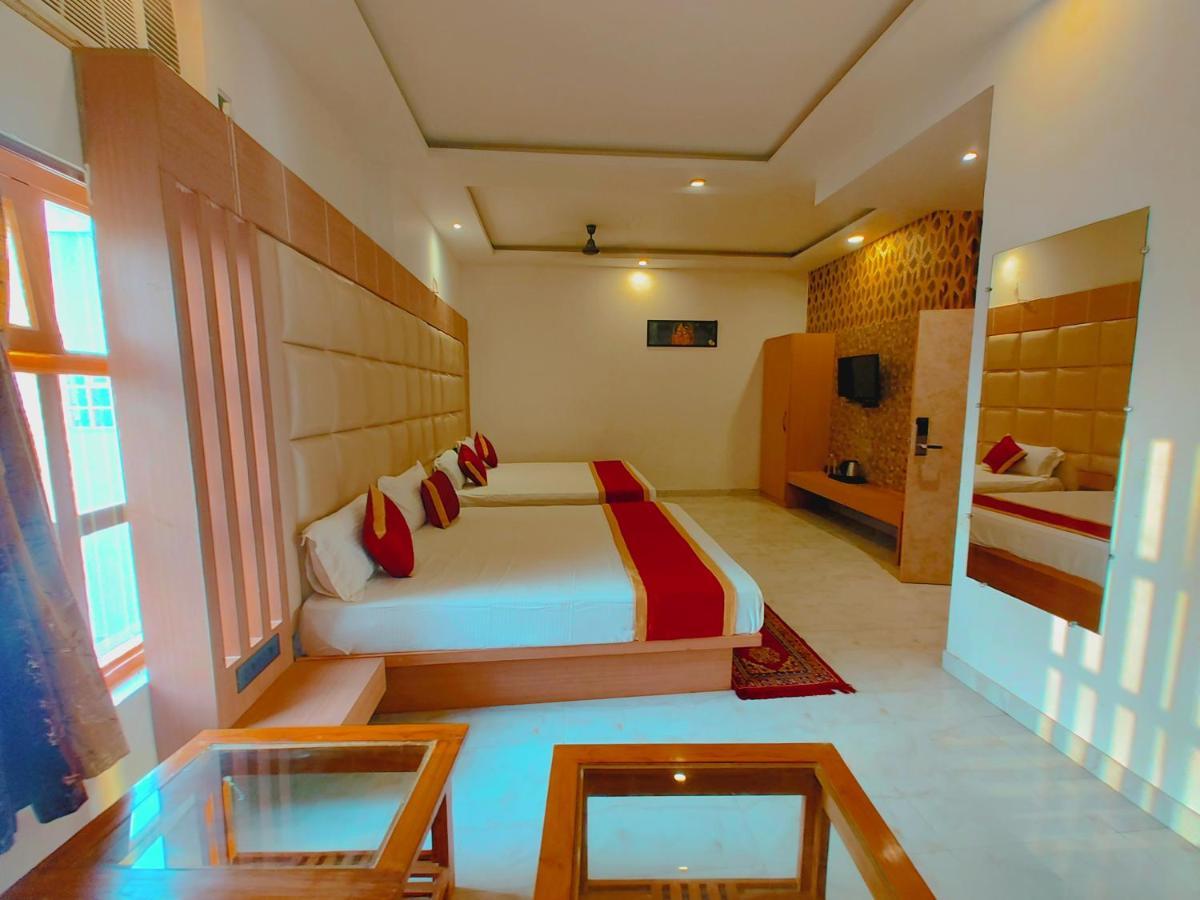Hotel Avadh Sunshine Palace And Ayodhya