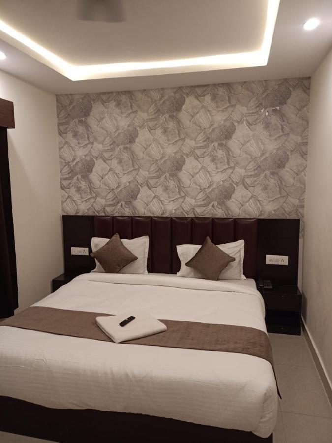 Hotel Neelkanth *