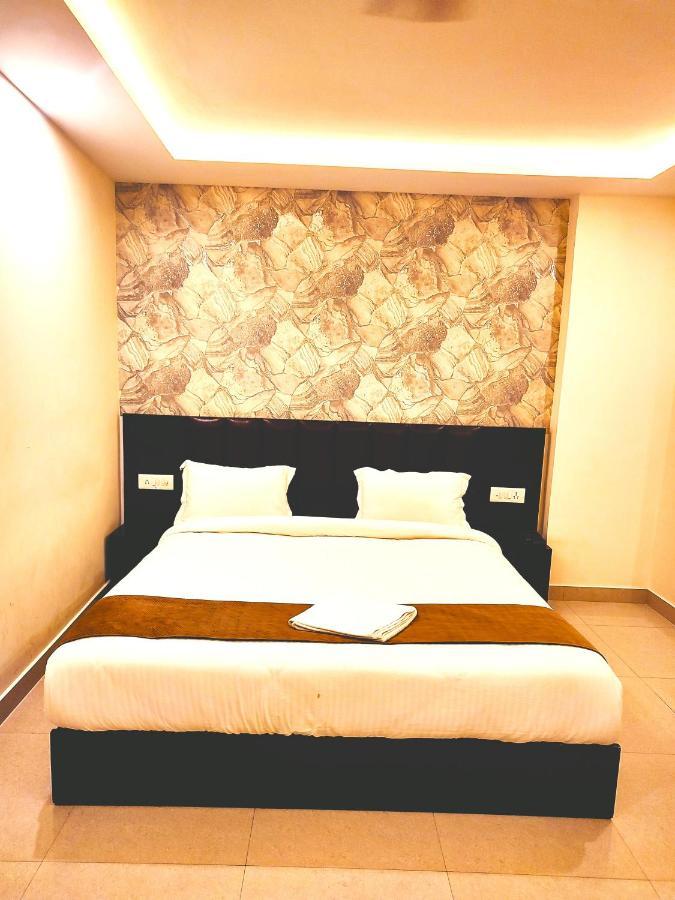 Hotel Neelkanth *