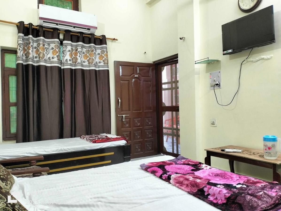 Oyo Pushpa Luxury Homestay Apartment *