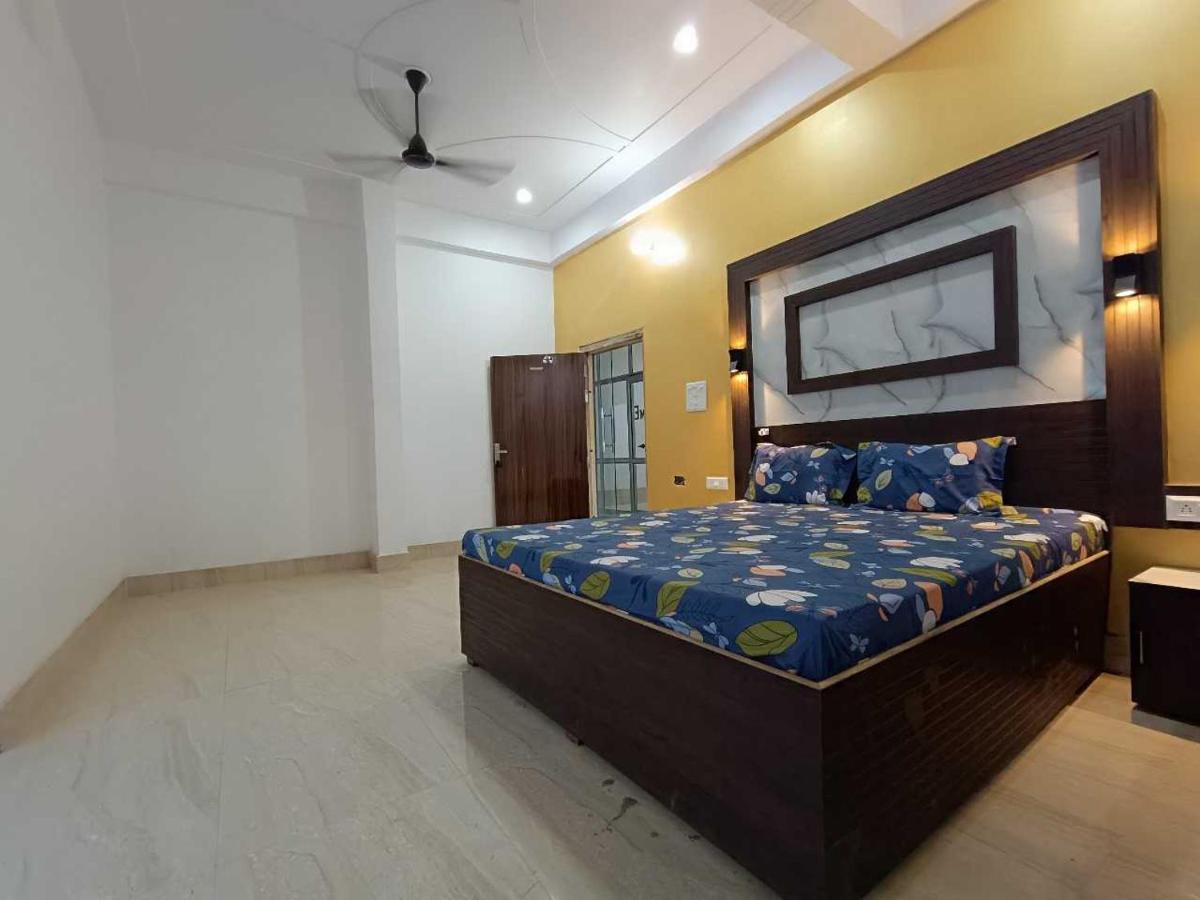 Apartment O Maa Yashodha Palace