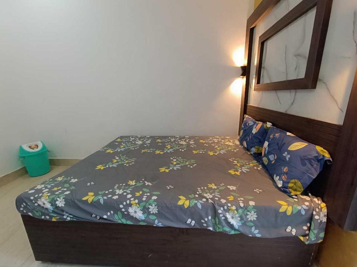 Apartment O Maa Yashodha Palace