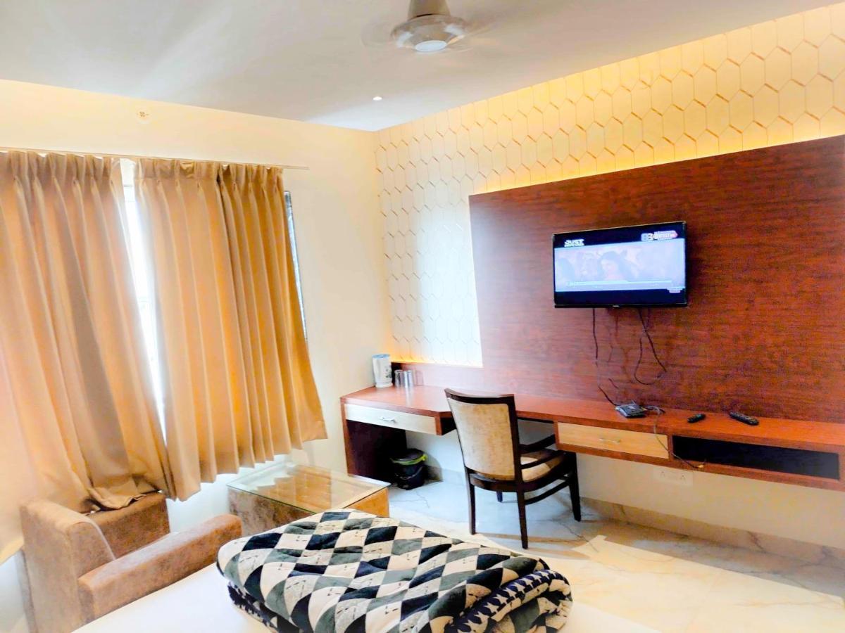Rbs & Restaurant 5 Mint Walking Distance From Ram Janam Bhumi Hotel Ayodhya