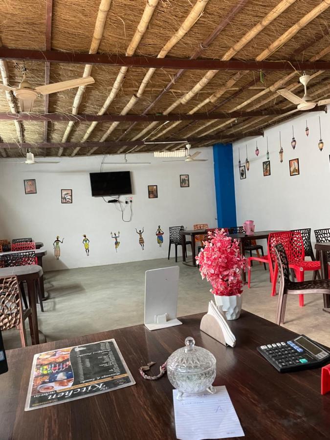 Hotel Dham Ayodhya