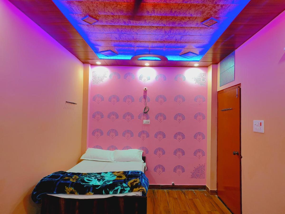 Residency 5 Min Walking From Ram Janmabhoomi Ayodhya