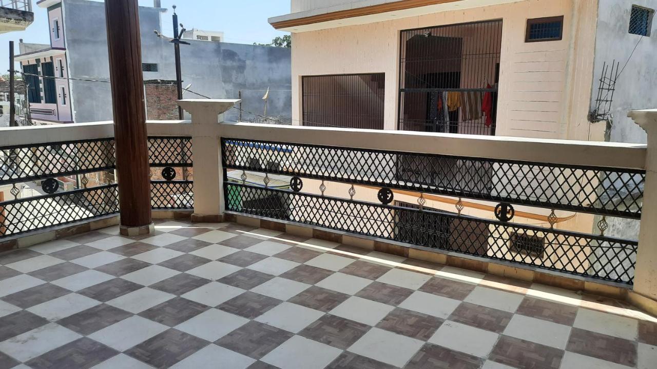 Shankar & Residency I Near Ram Janm Bhoomi Temple *