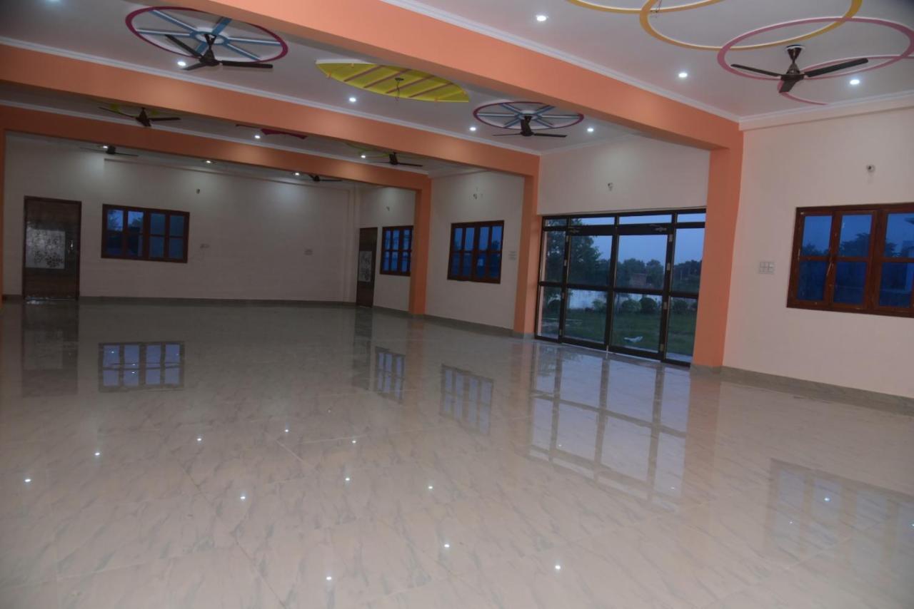 Hotel Utsav Garden 3*