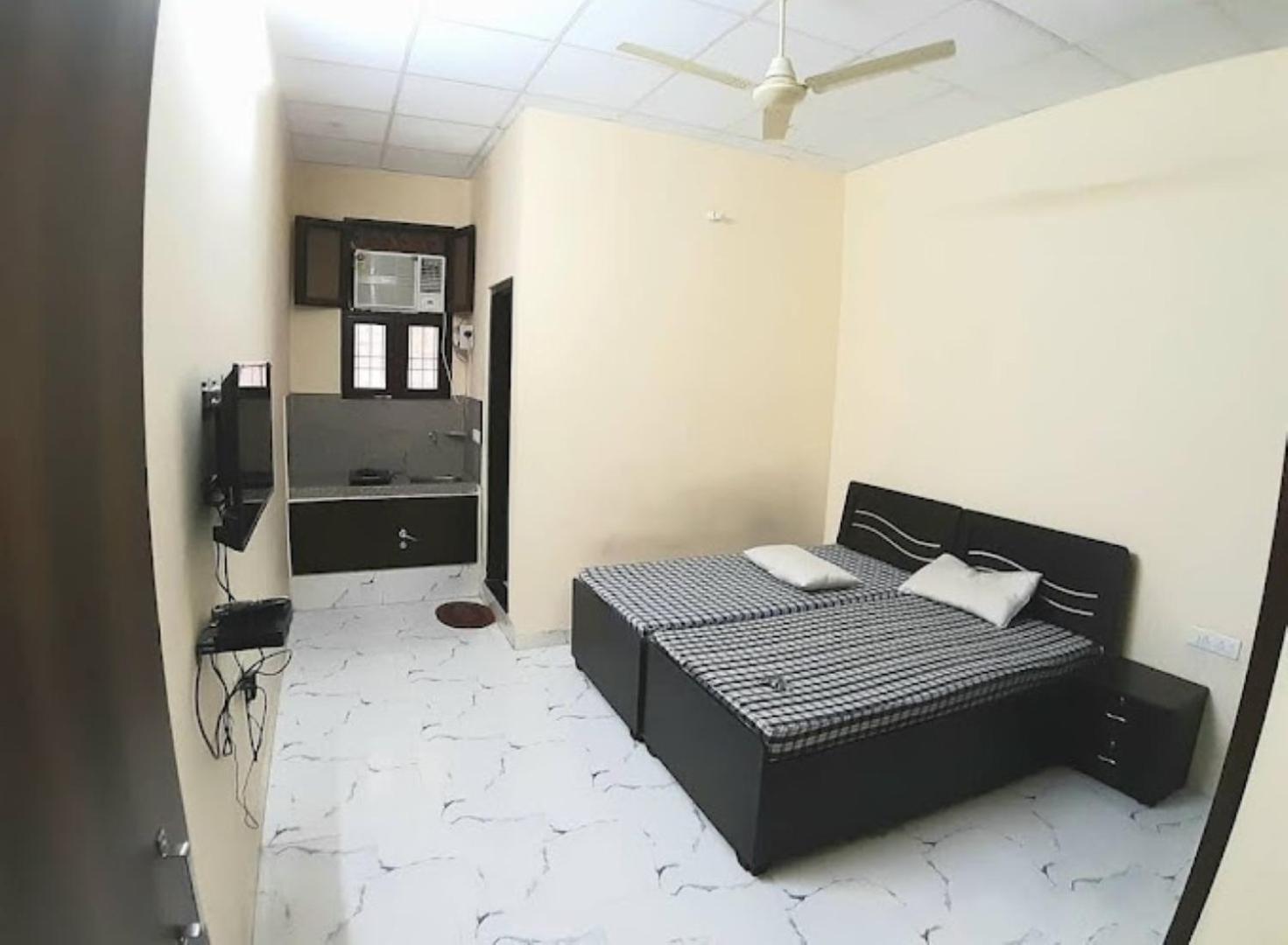 Shri Ram Hotel Ayodhya