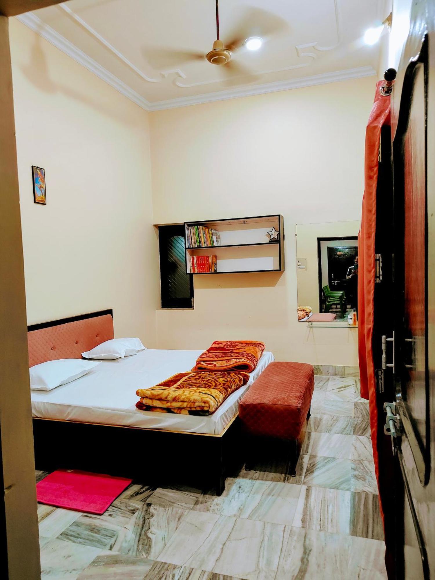 Shantiniketan 4bhk Comfortable Family In *