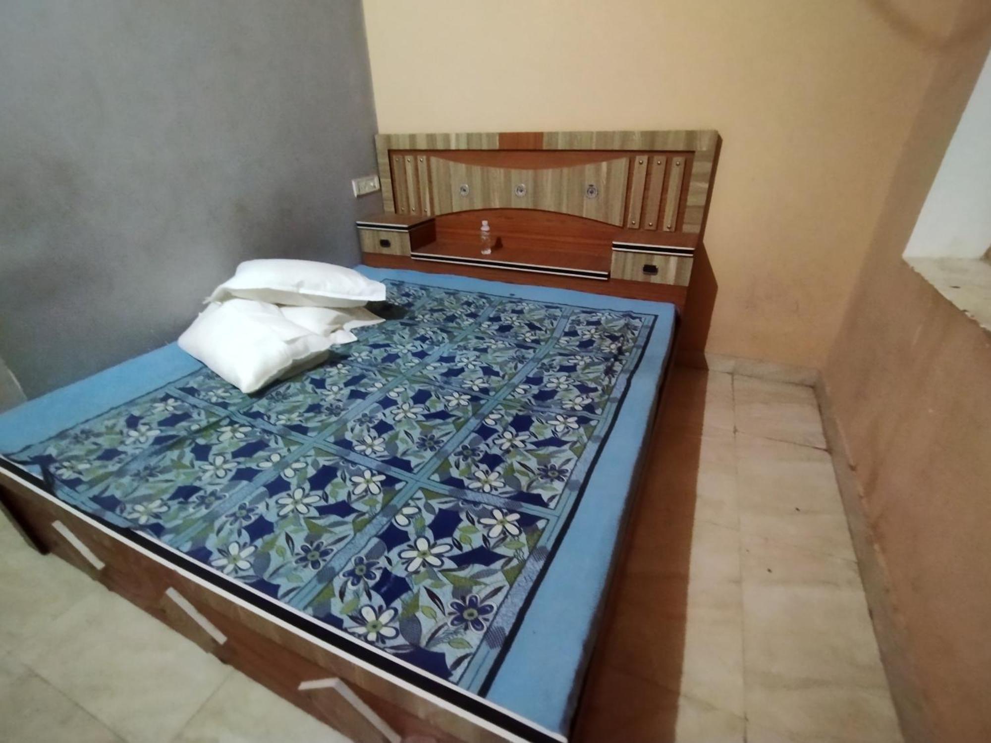 Shri Ram Krishan Atithi Bhawan Guest house Ayodhya