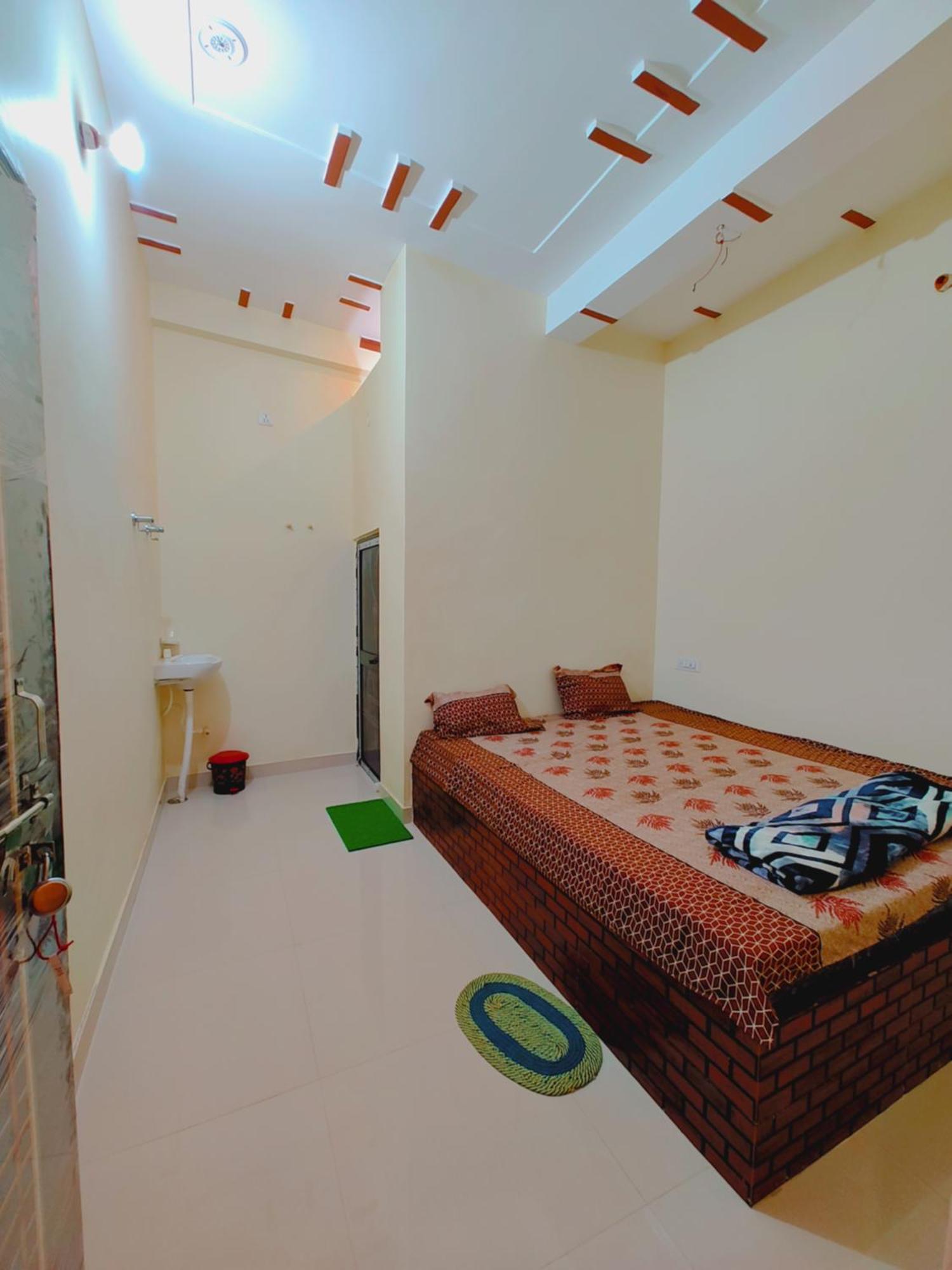 Aayu Parth Residency 300 M From Ram Janam Bhumi *