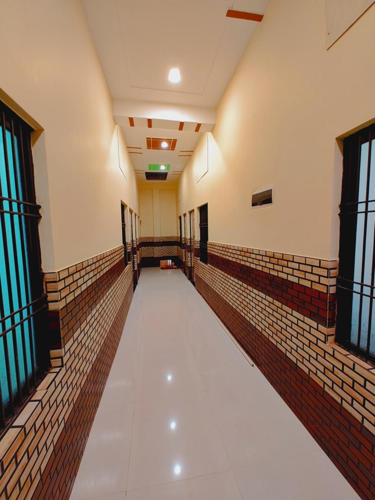 Aayu Parth Residency 300 M From Ram Janam Bhumi *