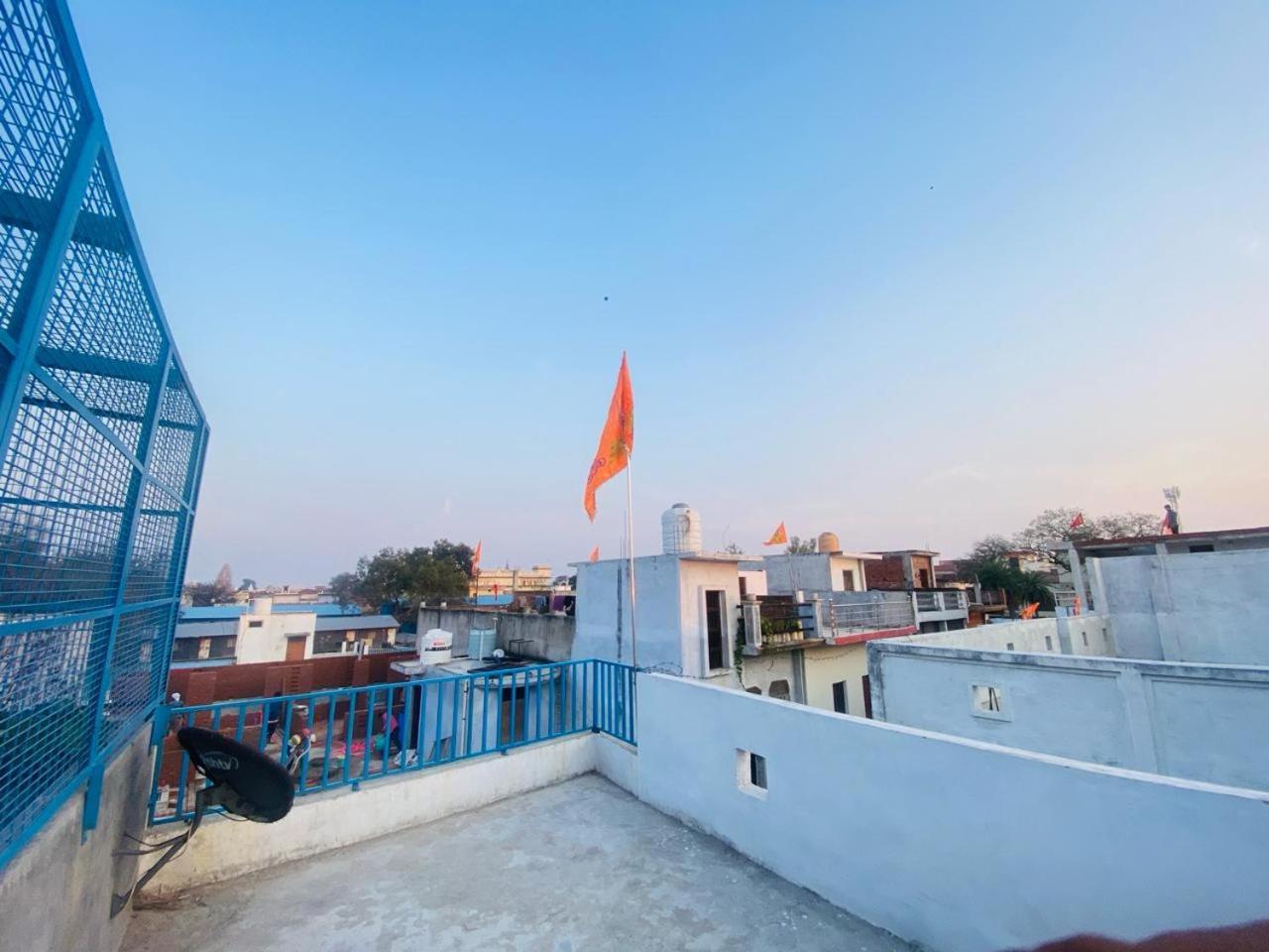 Guest house The Narayan Bhawan , Ramanuj Ashram ,haridas Nagar ,ramkot Ji *